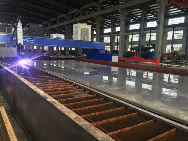 無錫求精不銹鋼-精細水幕等離子切割機