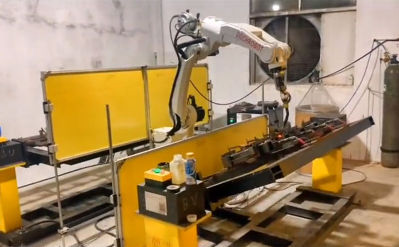 一機(jī)雙工位焊接工作站