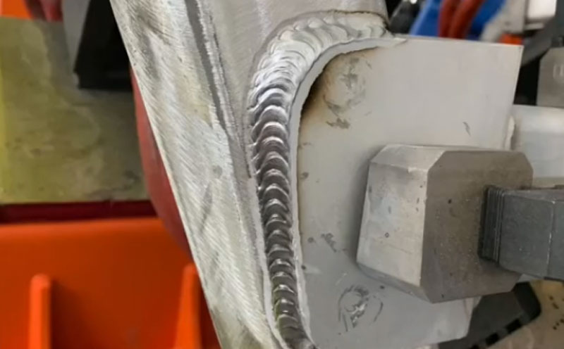 海寶鋁焊接機(jī)器人，伏能士CMT焊接工藝