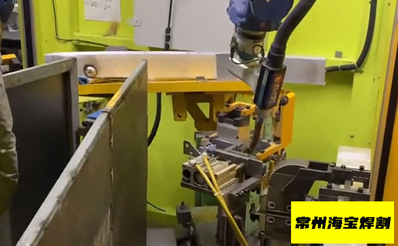 新能源汽車鋁合金防撞梁焊接