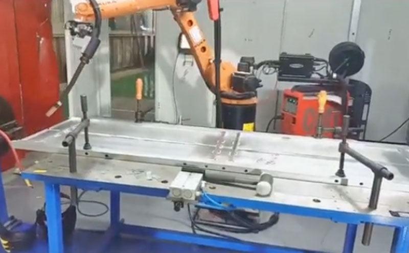 海寶鋁焊接機(jī)器人～這波操作穩(wěn)了