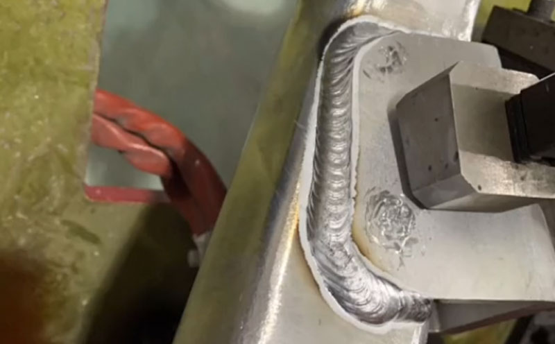 海寶鋁焊接機器人伏能士CMT+P