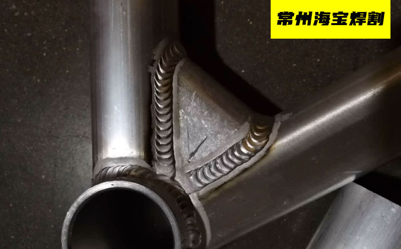 常州海寶機器人，各種鋁焊接設備集成，提供專業的自動化焊接解決方案