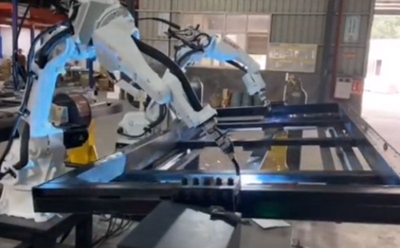 14軸焊接工作站