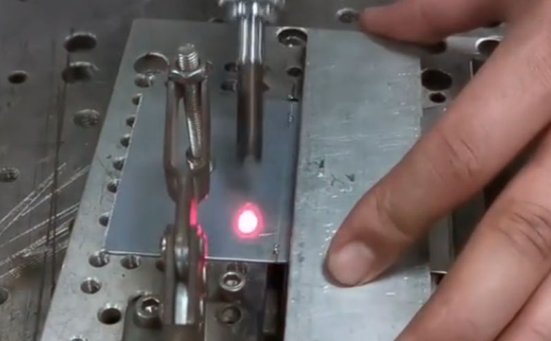 手持式激光焊接1mm鋁板牢固度測試，適用于鋁盒箱體密封焊接 強度高不易變形