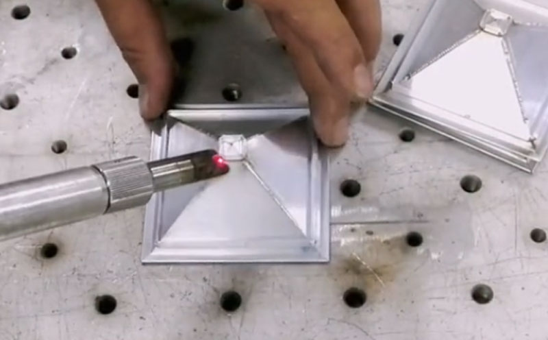 手持激光焊接機 焊1mm鋁合金裝飾品 不加焊絲 焊縫牢固美觀