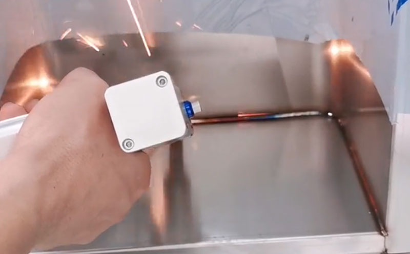 1000瓦手持式自動送絲焊接機 焊不銹鋼水槽不漏水