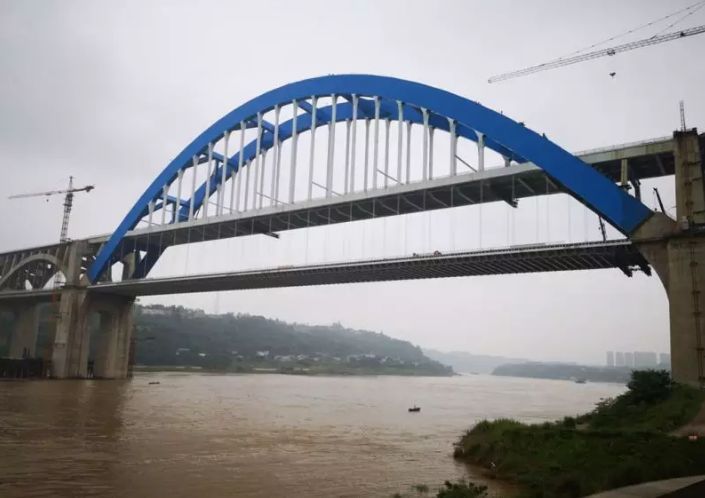 鋼結(jié)構(gòu)自動化焊接應(yīng)用于鋼箱（管）拱橋